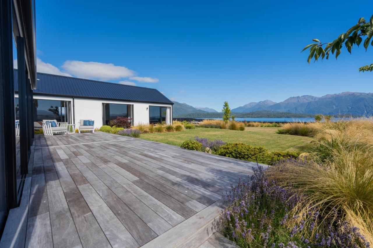 Lake House - Te Anau Holiday Home Exterior foto